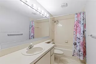 855 Blue Ridge Cir, West Palm Beach, FL 33409 - Photo 9