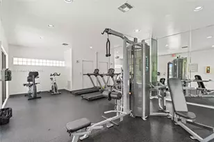 855 Blue Ridge Cir, West Palm Beach, FL 33409 - Photo 19