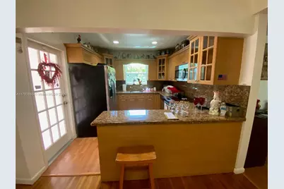 6331 SW 17th St, West Miami, FL 33155 - Photo 9