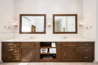 31 Island Dr, Key Biscayne, FL 33149 - Photo 23