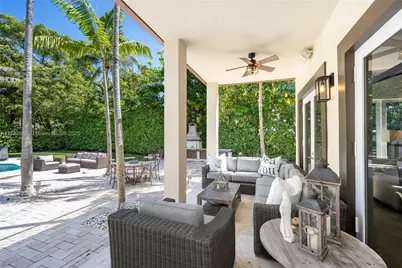 31 Island Dr, Key Biscayne, FL 33149 - Photo 11