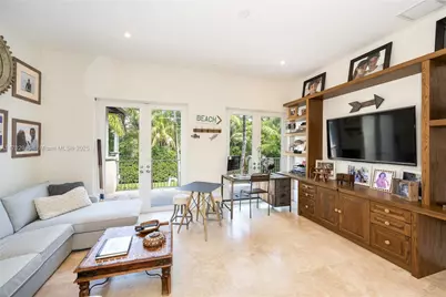 31 Island Dr, Key Biscayne, FL 33149 - Photo 19