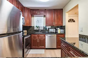 9355 SW 8th St, Boca Raton, FL 33428 - Photo 5