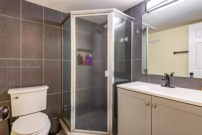 9355 SW 8th St #105, Boca Raton, FL 33428 - Photo 17