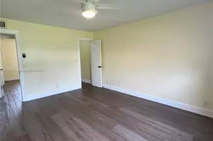 9355 SW 8th St, Boca Raton, FL 33428 - Photo 21