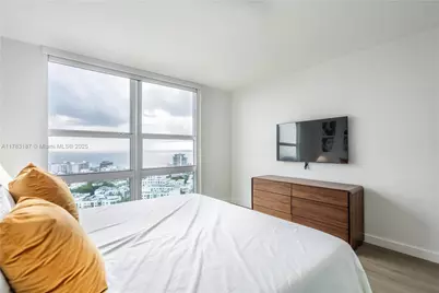 90 Alton Rd #2807, Miami Beach, FL 33139 - Photo 11