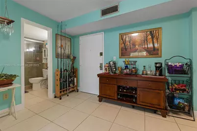 4719 NW 7th St #304-11, Miami, FL 33126 - Photo 11