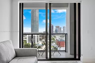 239 SW 9th St, Miami, FL 33130 - Photo 7