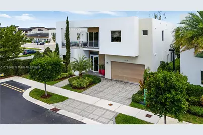10135 NW 77th St, Doral, FL 33178 - Photo 1