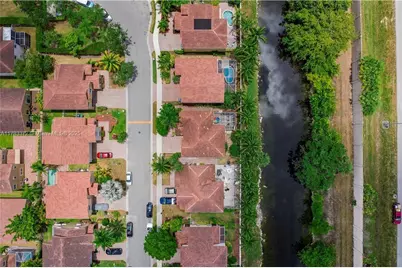 922 NW 127th Ave, Coral Springs, FL 33071 - Photo 3