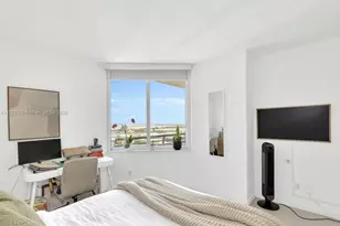 335 S Biscayne Bl, Miami, FL 33131 - Photo 9