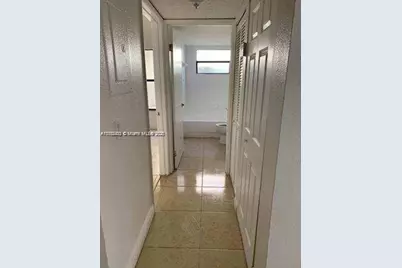 1522 Lake Crystal Dr #B, West Palm Beach, FL 33411 - Photo 3