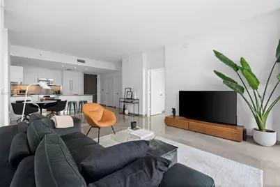 88 SW 7th St #809, Miami, FL 33130 - Photo 3