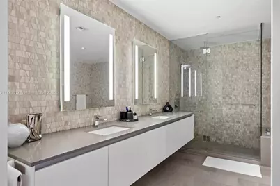 88 SW 7th St #809, Miami, FL 33130 - Photo 15