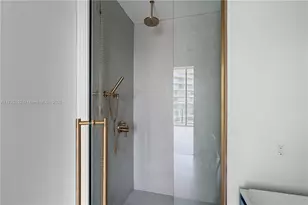 2655 S Bayshore Dr, Miami, FL 33133 - Photo 27