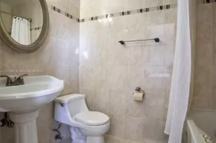 1380 W 41st St, Hialeah, FL 33012 - Photo 21