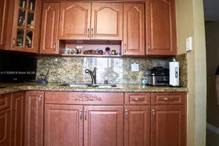 1380 W 41st St, Hialeah, FL 33012 - Photo 17