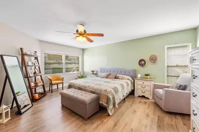 9909 NW 52nd Ln, Doral, FL 33178 - Photo 11