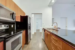 1200 Brickell Bay Dr, Miami, FL 33131 - Photo 7