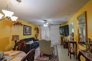 3138 Via Poinciana, Lake Worth, FL 33467 - Photo 5