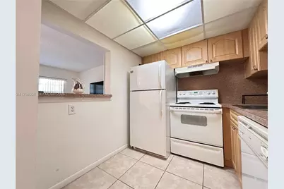 569 N Fanshaw  N #569, Boca Raton, FL 33434 - Photo 11