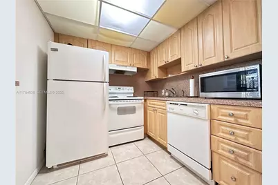 569 N Fanshaw  N #569, Boca Raton, FL 33434 - Photo 11