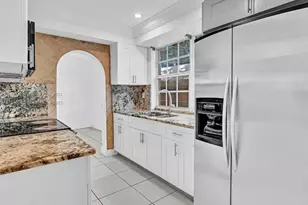 936 NE 132nd St, North Miami, FL 33161 - Photo 9
