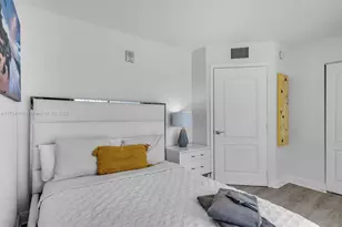 1200 Brickell Bay Dr, Miami, FL 33131 - Photo 17