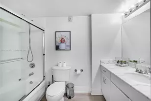 1200 Brickell Bay Dr, Miami, FL 33131 - Photo 9