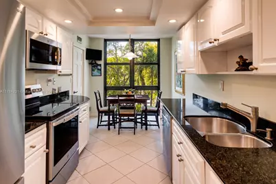 1121 Crandon Blvd #F206, Key Biscayne, FL 33149 - Photo 7