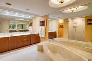 1121 Crandon Blvd, Key Biscayne, FL 33149 - Photo 11