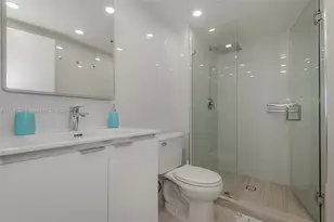 100 Bayview Dr, Sunny Isles Beach, FL 33160 - Photo 19