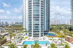 18911 Collins Ave, Sunny Isles Beach, FL 33160 - Photo 21