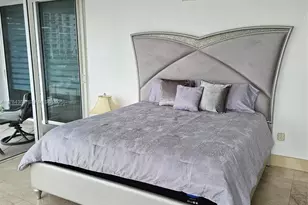 18911 Collins Ave, Sunny Isles Beach, FL 33160 - Photo 9