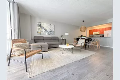 1200 Brickell Bay Dr #1504, Miami, FL 33131 - Photo 3