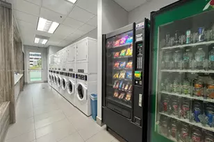 1200 Brickell Bay Dr, Miami, FL 33131 - Photo 25