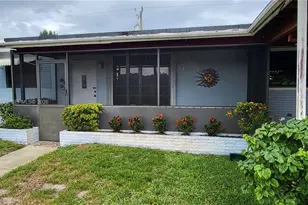 521 N 70th Way, Hollywood, FL 33024 - Photo 3