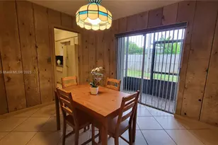 521 N 70th Way, Hollywood, FL 33024 - Photo 9