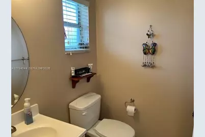 9350 Sunrise Lakes Blvd #109, Sunrise, FL 33322 - Photo 9