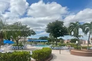 9350 Sunrise Lakes Blvd, Sunrise, FL 33322 - Photo 19