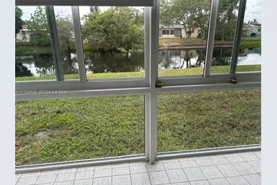 9350 Sunrise Lakes Blvd #109, Sunrise, FL 33322 - Photo 5