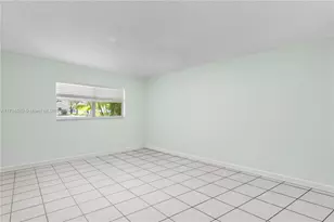 419 SW Natura Ave, Deerfield Beach, FL 33441 - Photo 7