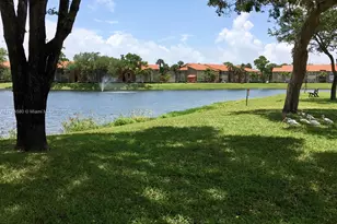 419 SW Natura Ave, Deerfield Beach, FL 33441 - Photo 17