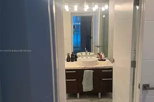 253 NE 2nd St, Miami, FL 33132 - Photo 3