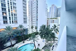 253 NE 2nd St, Miami, FL 33132 - Photo 17