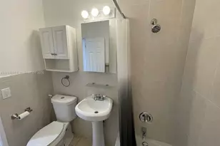 271 NW 57th Ct, Miami, FL 33126 - Photo 21