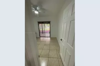 271 NW 57th Ct, Miami, FL 33126 - Photo 23