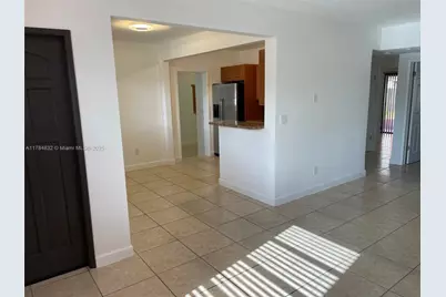 271 NW 57th Ct, Miami, FL 33126 - Photo 5