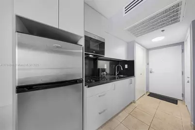 19201 Collins Ave #925, Sunny Isles Beach, FL 33160 - Photo 15