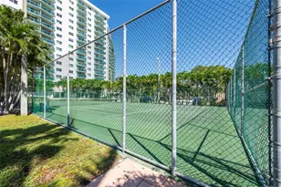 19380 Collins Ave, Sunny Isles Beach, FL 33160 - Photo 27